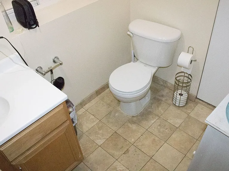 6310 W Warwick Ave #G — Photo 10