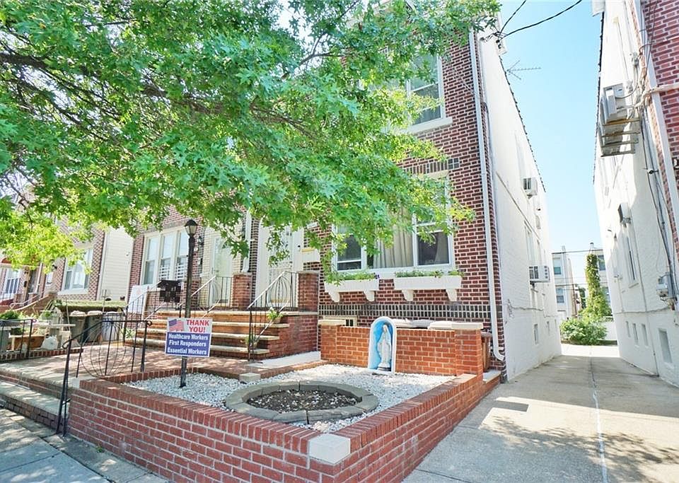 1st image of 8646 15th Ave