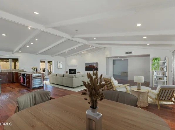 302 E CAROL ANN Way, Phoenix, AZ 85022