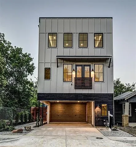 1518 Villars St — Photo 16