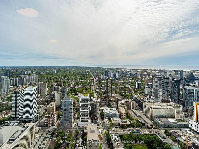 388 Yonge St #7105 — Photo 44