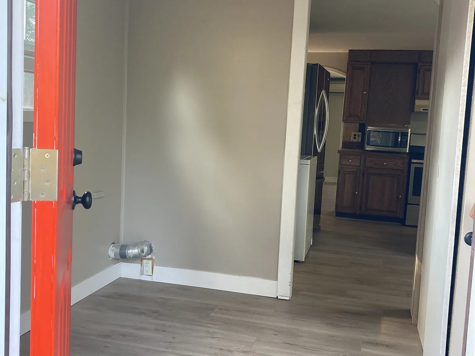 2 bed, 963 sqft, $2,549 — Photo 2