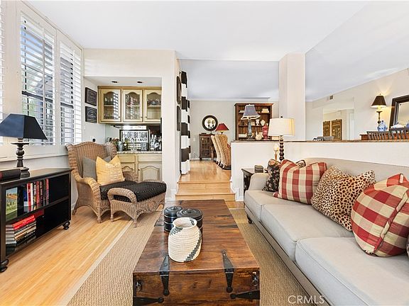 2nd image of 1 Sea Cove Ln