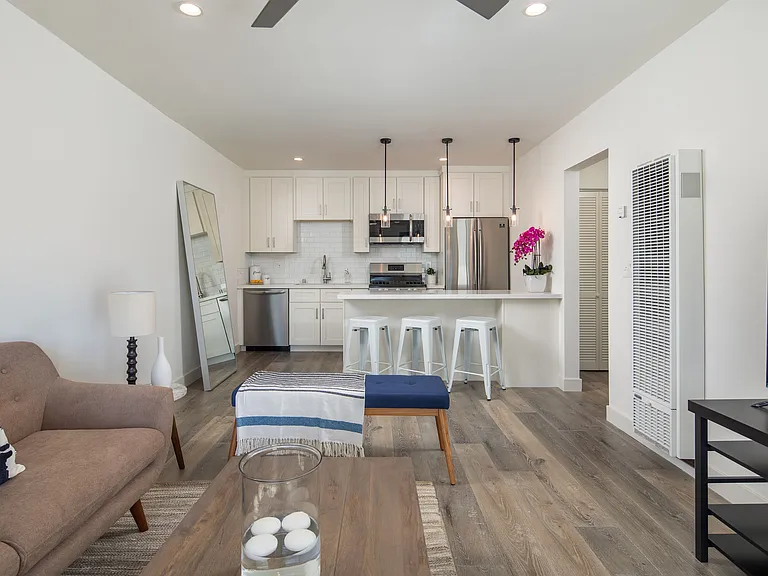 Pacific Apartment Homes — Photo 3