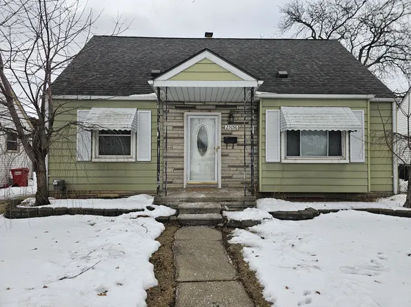 25156 Hayes Rd, Roseville, MI 48066