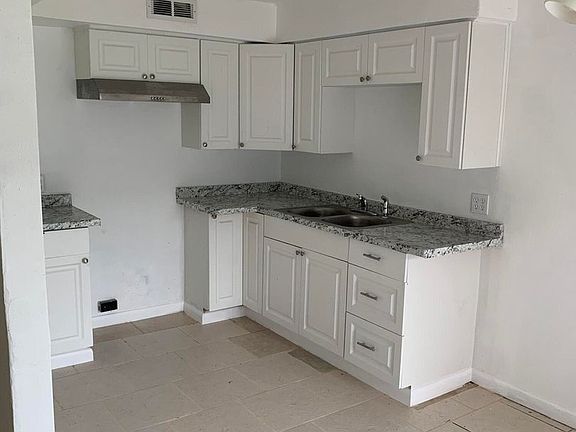 4th image of 180 Minna Ln #306