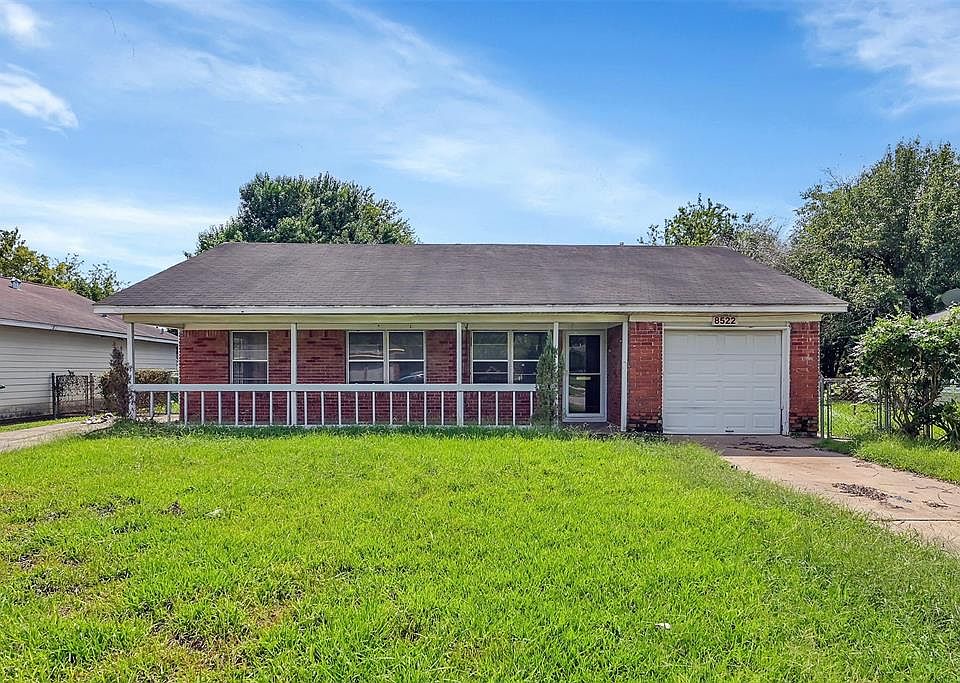 Welcome home to this 2 bedroom 2 bath with a big backyard.
