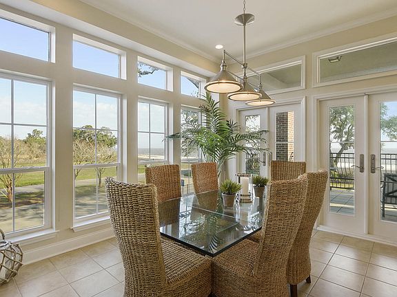 4th image of 1100 W Beach Blvd