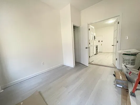 Rented by Douglas Elliman | media 19