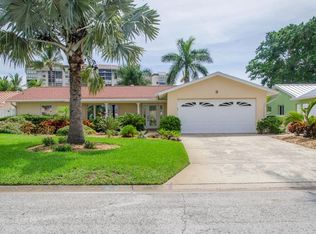 8 Bellevue Dr, Treasure Island, FL 33706