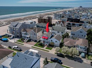 104 S Rosborough Ave, Ventnor, NJ 08406