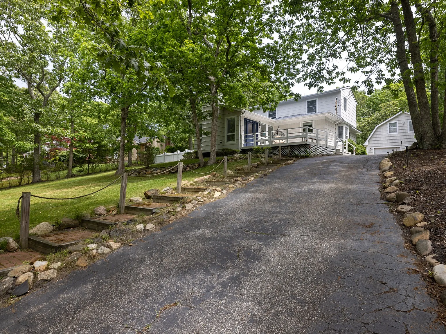 Seasonal Rental | Hampton Bays | Near US Open Golf — Photo 4