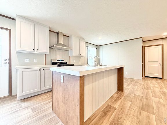 4th image of 54293 County Road 55