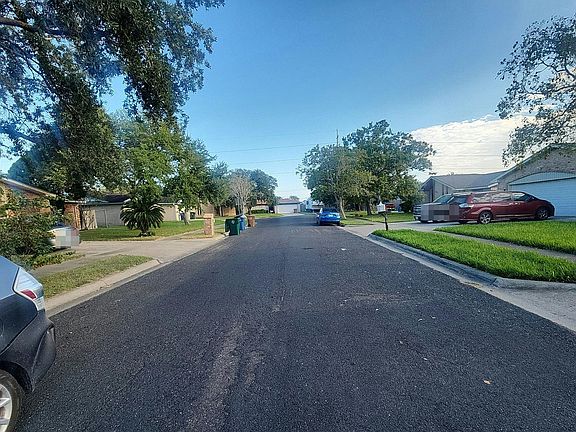 4th image of 5713 Crest Pebble Dr