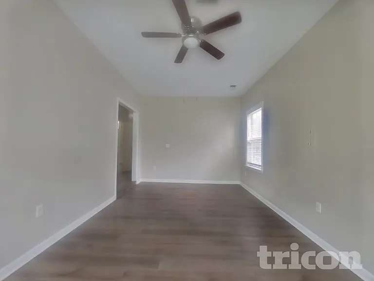 3182 Gainsborough Ct — Photo 17