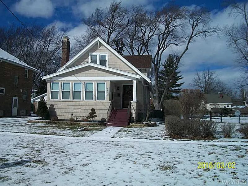 8616 Pershing Ave photo 1