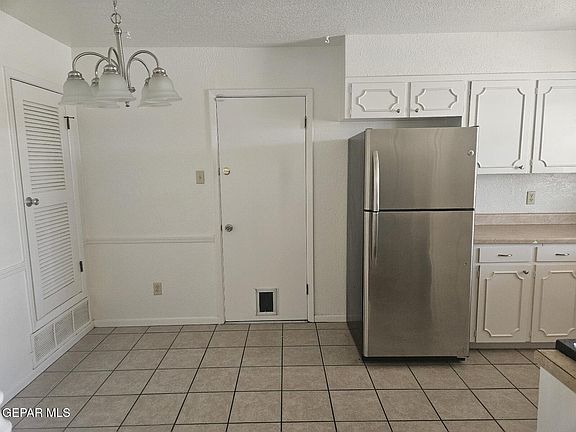 4th image of 6832 Escondido Dr #B