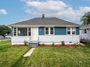 4671 S 45th St, Greenfield, WI 53220