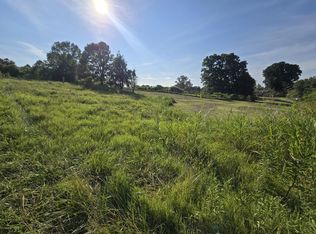 8873 Farmersville Rd, Fredonia, KY 42411