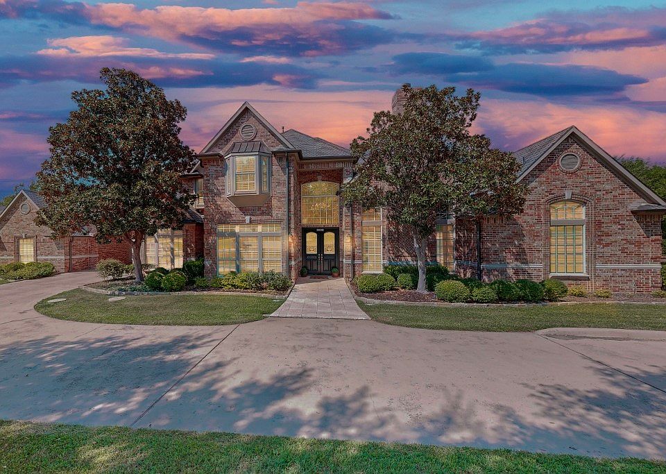 1st image of 1304 Montserrat Cir