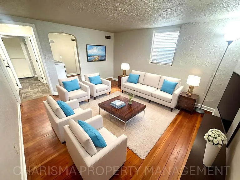 917 S 1st Ave #4 — Photo 12