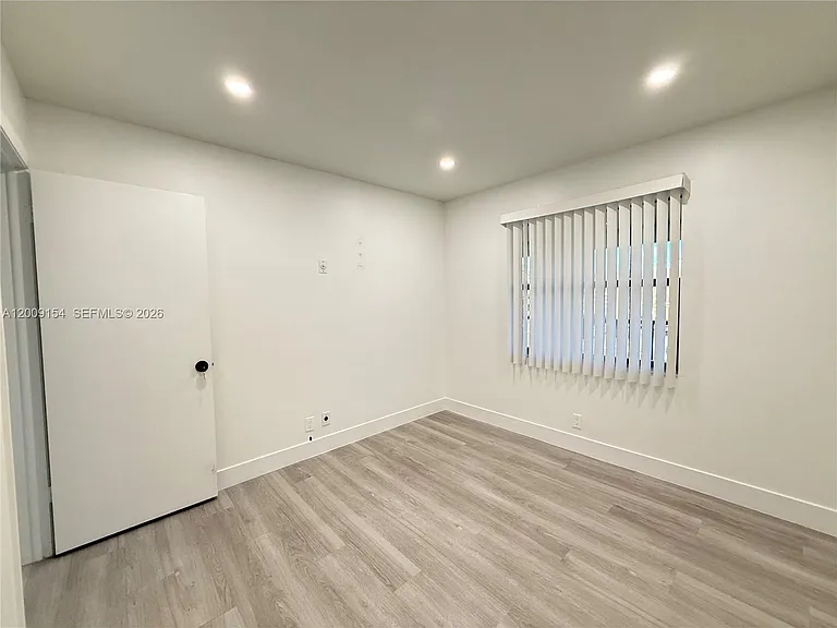 10016 Winding Lake Rd #202 — Photo 17