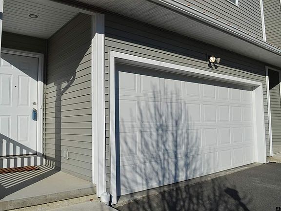 2nd image of 34 Amalia Ln