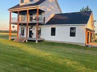 755 Johnston City Rd, Galatia, IL 62935