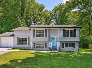 4923 Duncan Dr, Powder Springs, GA 30127