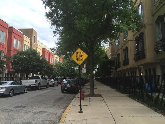 2nd image of 909 W Ohio St Unit 10
