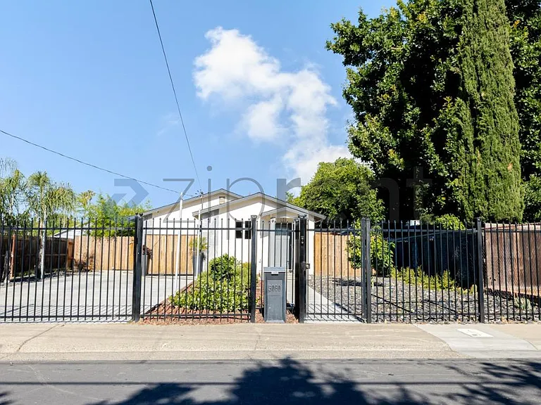 5060 Mendocino Blvd — Photo 1
