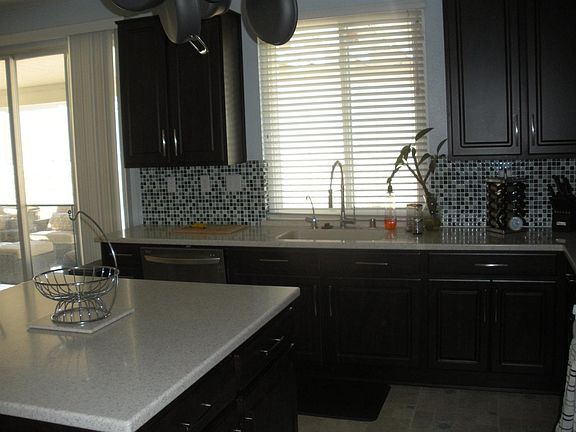 4th image of 13233 Fullerton Dr