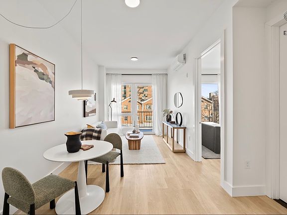 3rd image of 354 E 28th St #2G