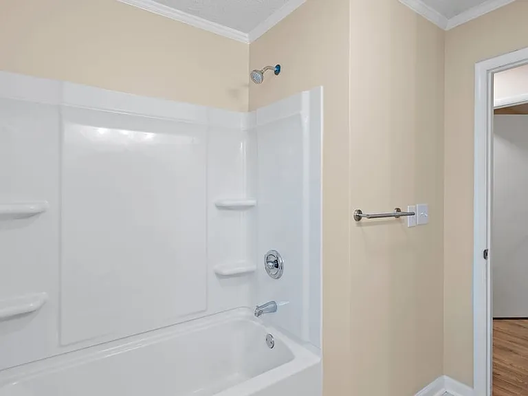 1539 White Rd — Photo 16