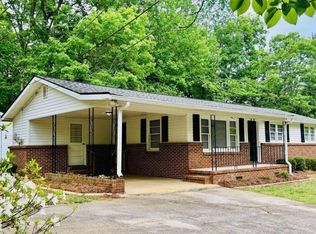 1521 Pine Valley Rd, Gainesville, GA 30501