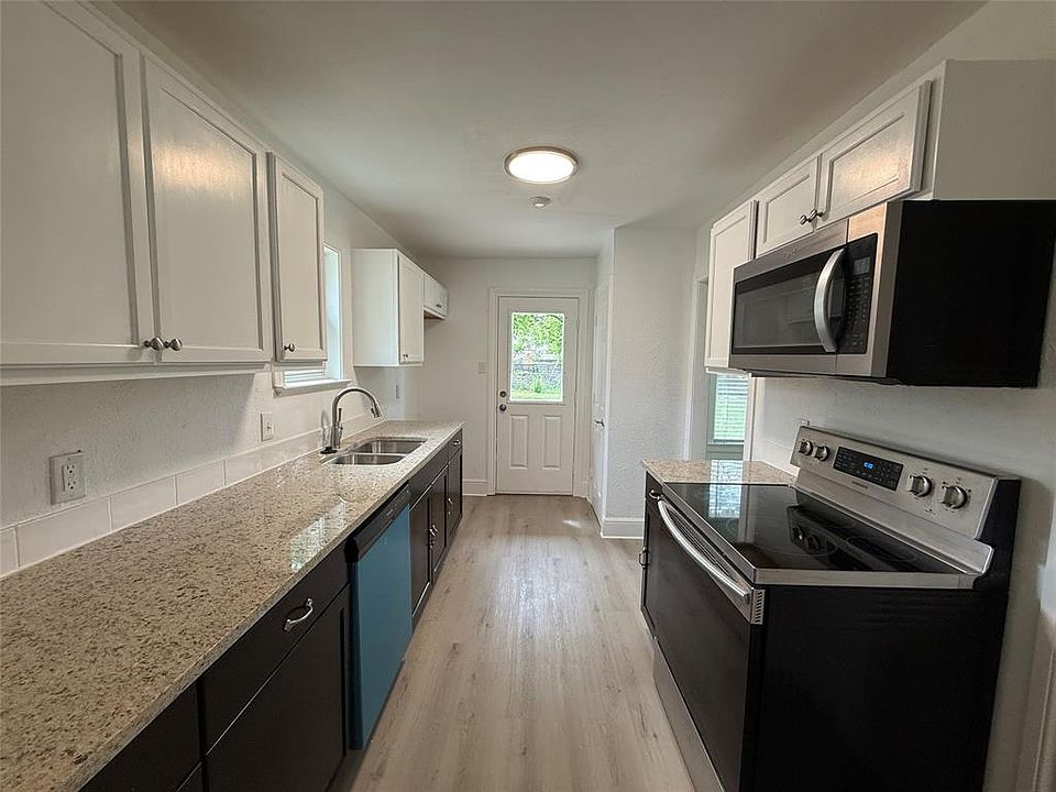 1st image of 10402 Desdemona Dr #10402