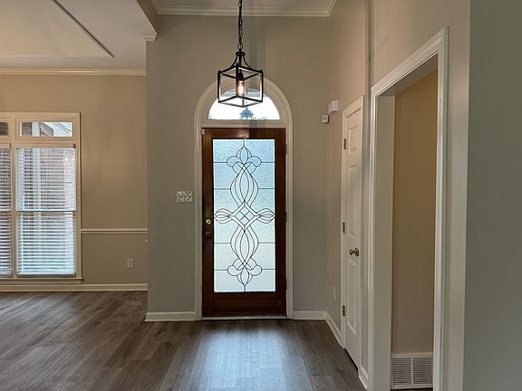 5th image of 8942 Bridlewood Ln