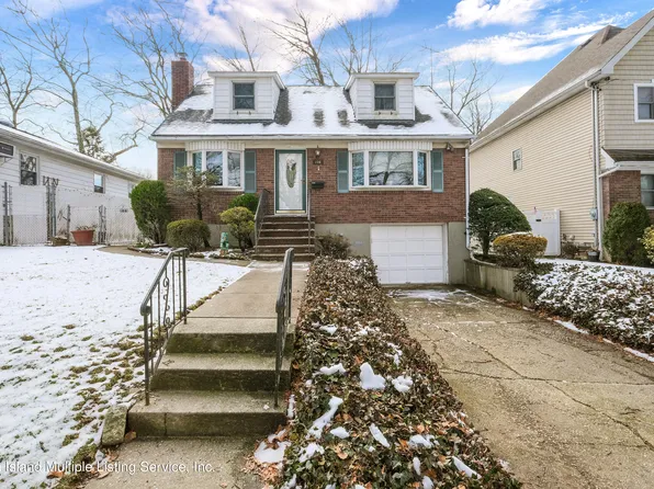 126 Ravenhurst Ave, Staten Island, NY 10310