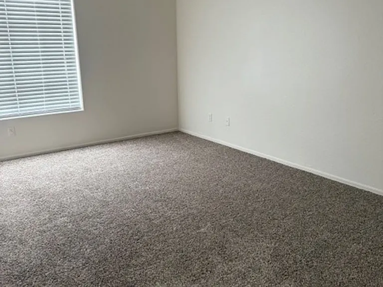 9556 W Blue Sky Dr — Photo 28