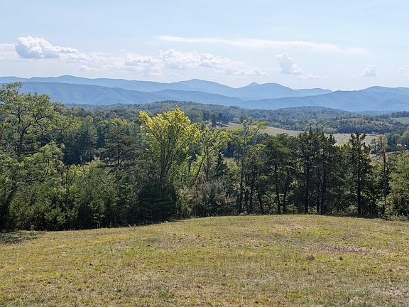 2nd image of 576 Alpine Rd