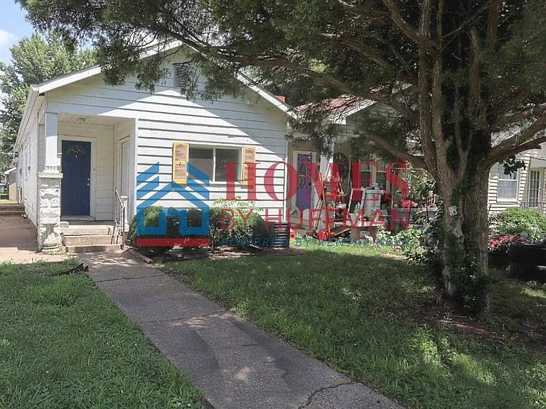 1728 E Illinois St — Photo 1