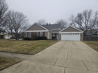 (Undisclosed Address), Crystal Lake, IL, 60014