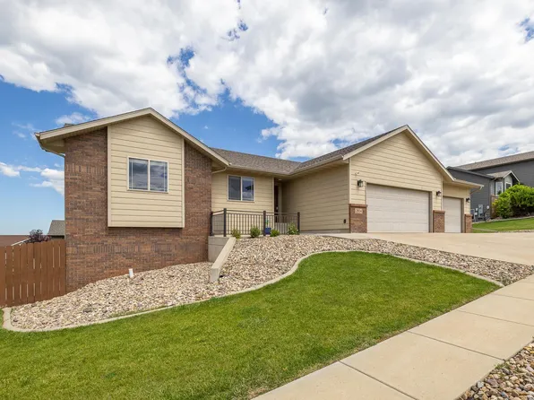 2934 Motherlode Dr, Rapid City, SD 57702