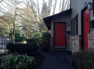 2734 SE Alder St, Portland, OR 97214