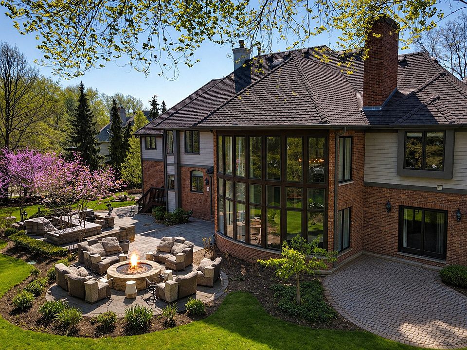 1st image of 599 Chateaux Bourne Dr