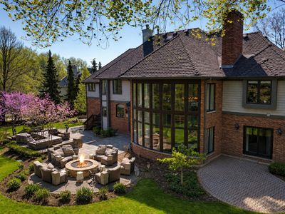 599 Chateaux Bourne Dr, Barrington, IL, 60010