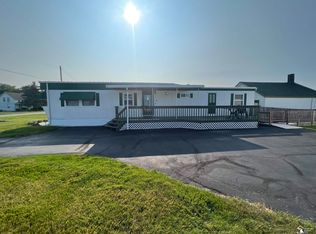 2190 E Erie Rd, Erie, MI 48133