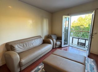 5471 E The Toledo Studio, Long Beach, CA 90803