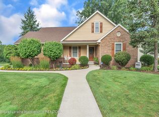 15398 Classic Dr, Bath, MI 48808