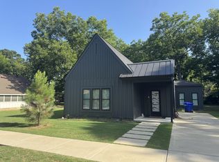 2024 Weems St, Conway, AR 72034